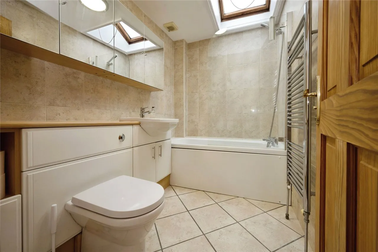 Bideford Green, Leighton Buzzard, LU7, photo 12