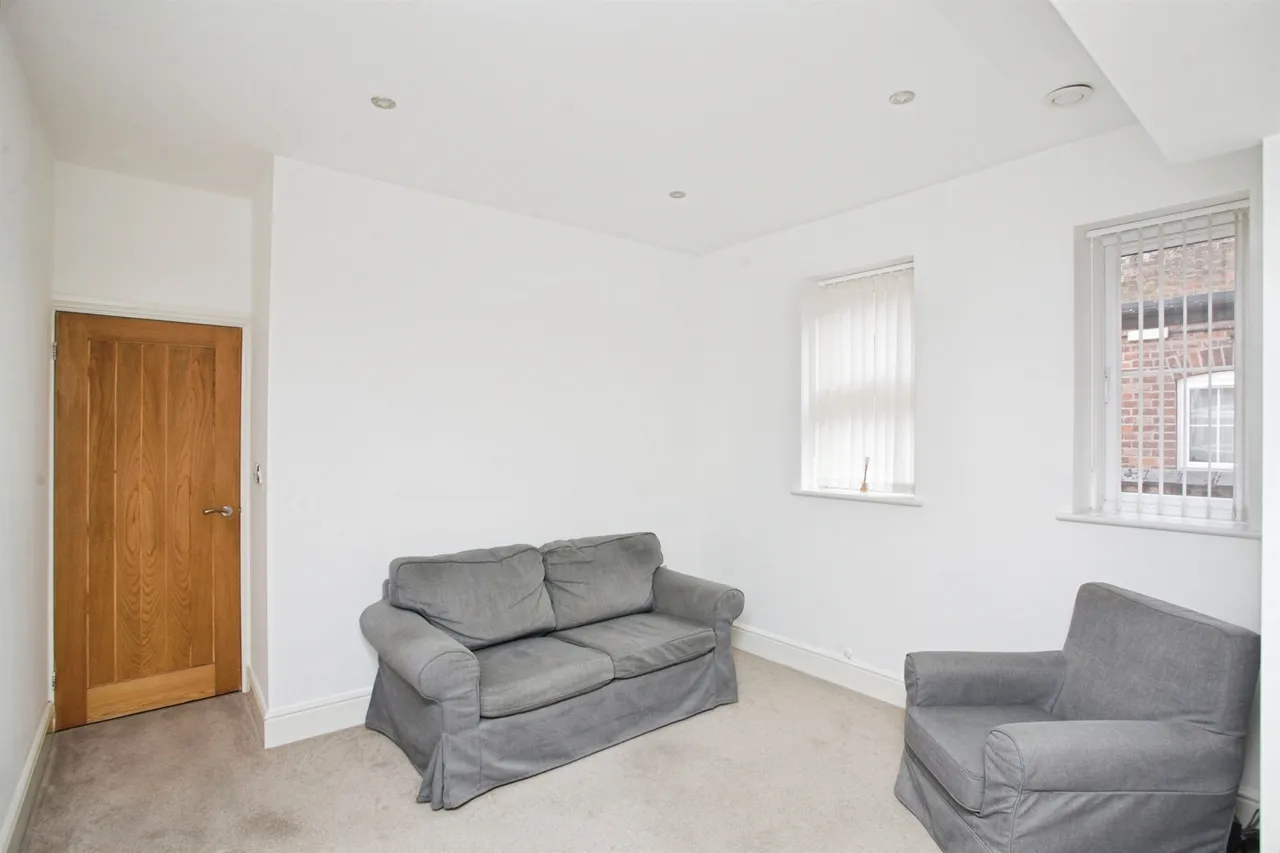 Little Church Street, Rugby, CV21, photo 6