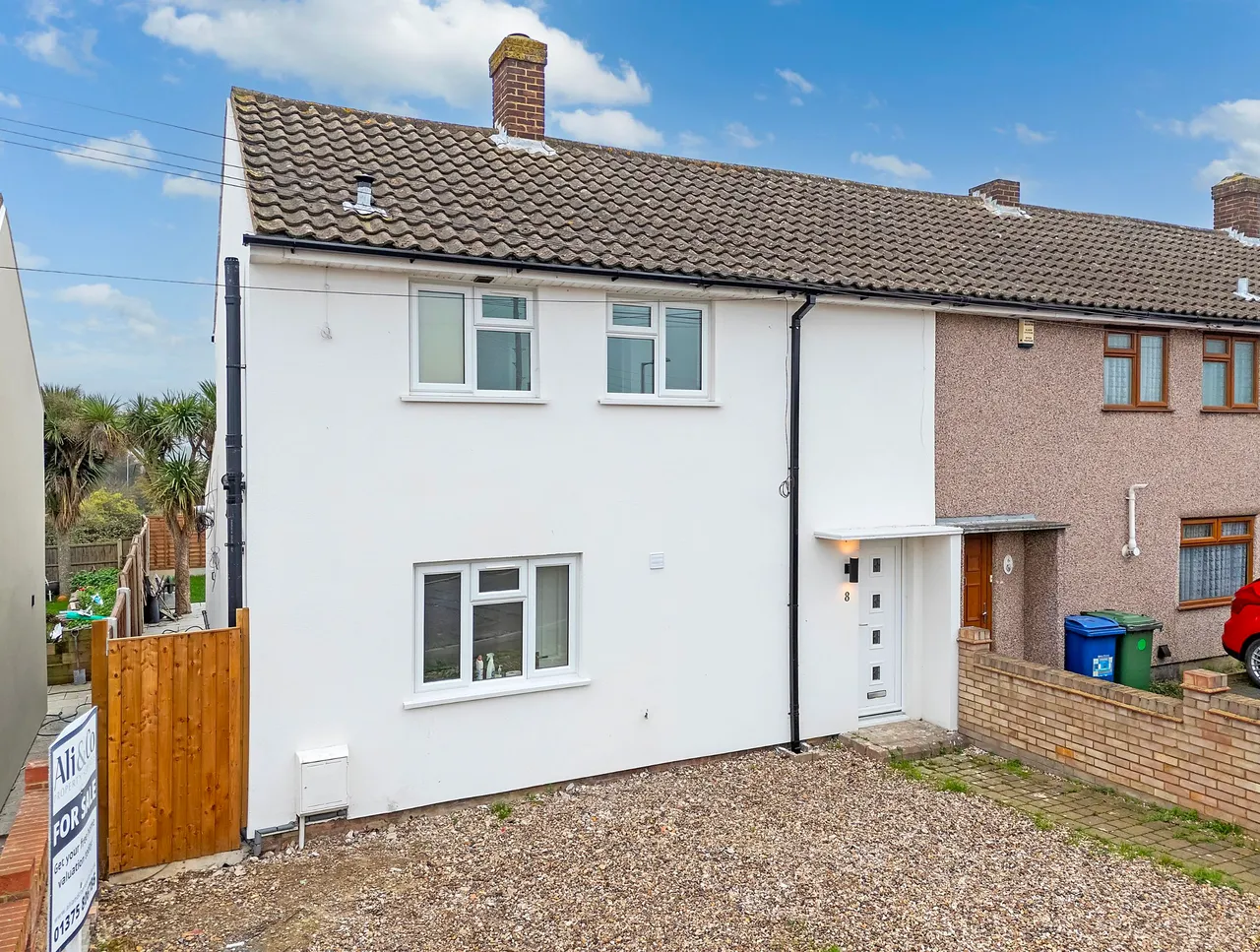 Silvertown Avenue, Stanford-le-Hope, Essex, SS17 7BT, photo 2