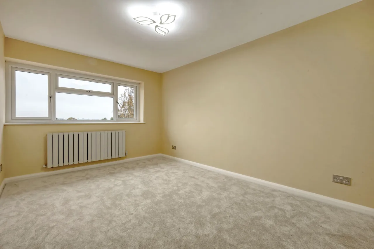 Silvertown Avenue, Stanford-le-Hope, Essex, SS17 7BT, photo 16