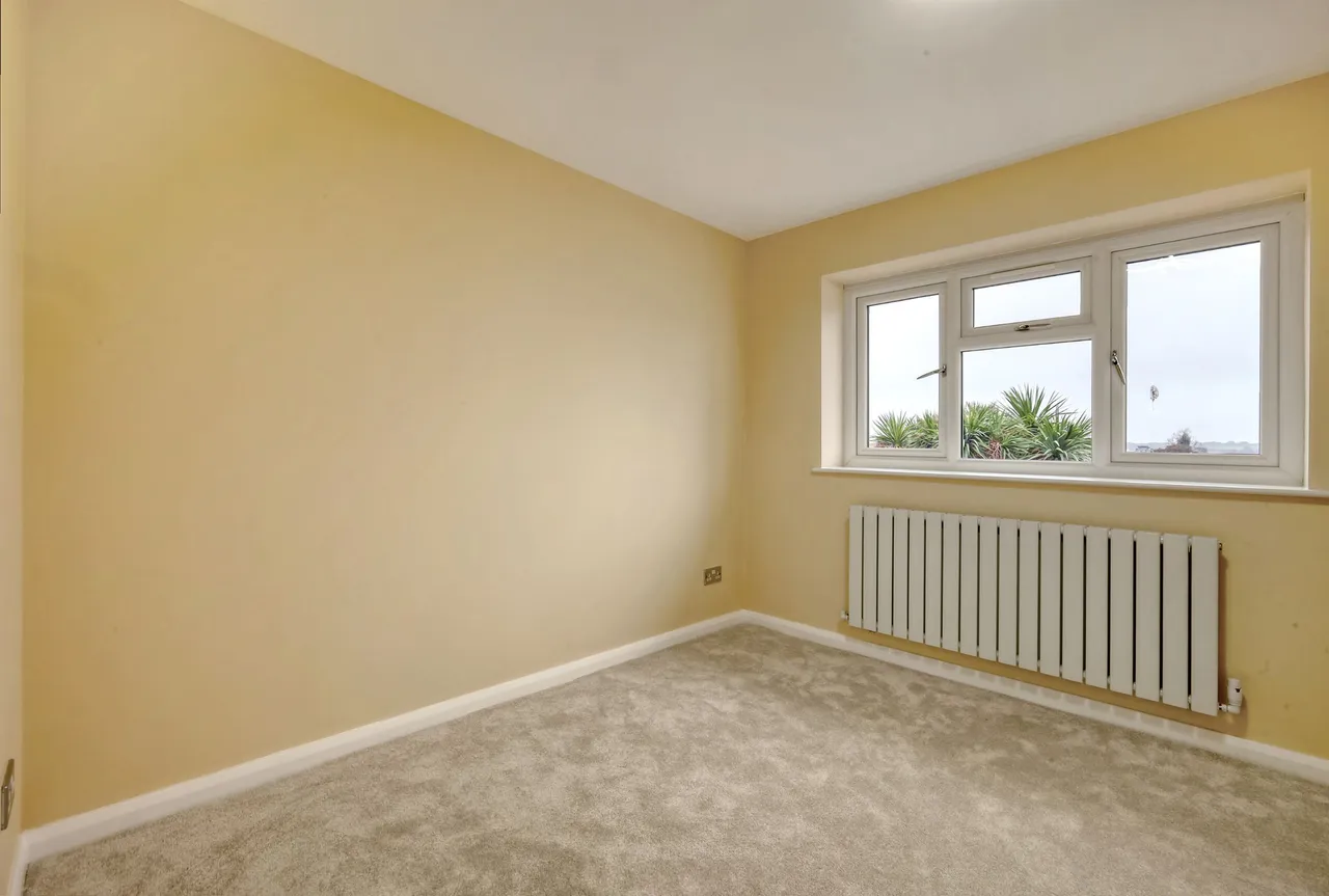 Silvertown Avenue, Stanford-le-Hope, Essex, SS17 7BT, photo 19
