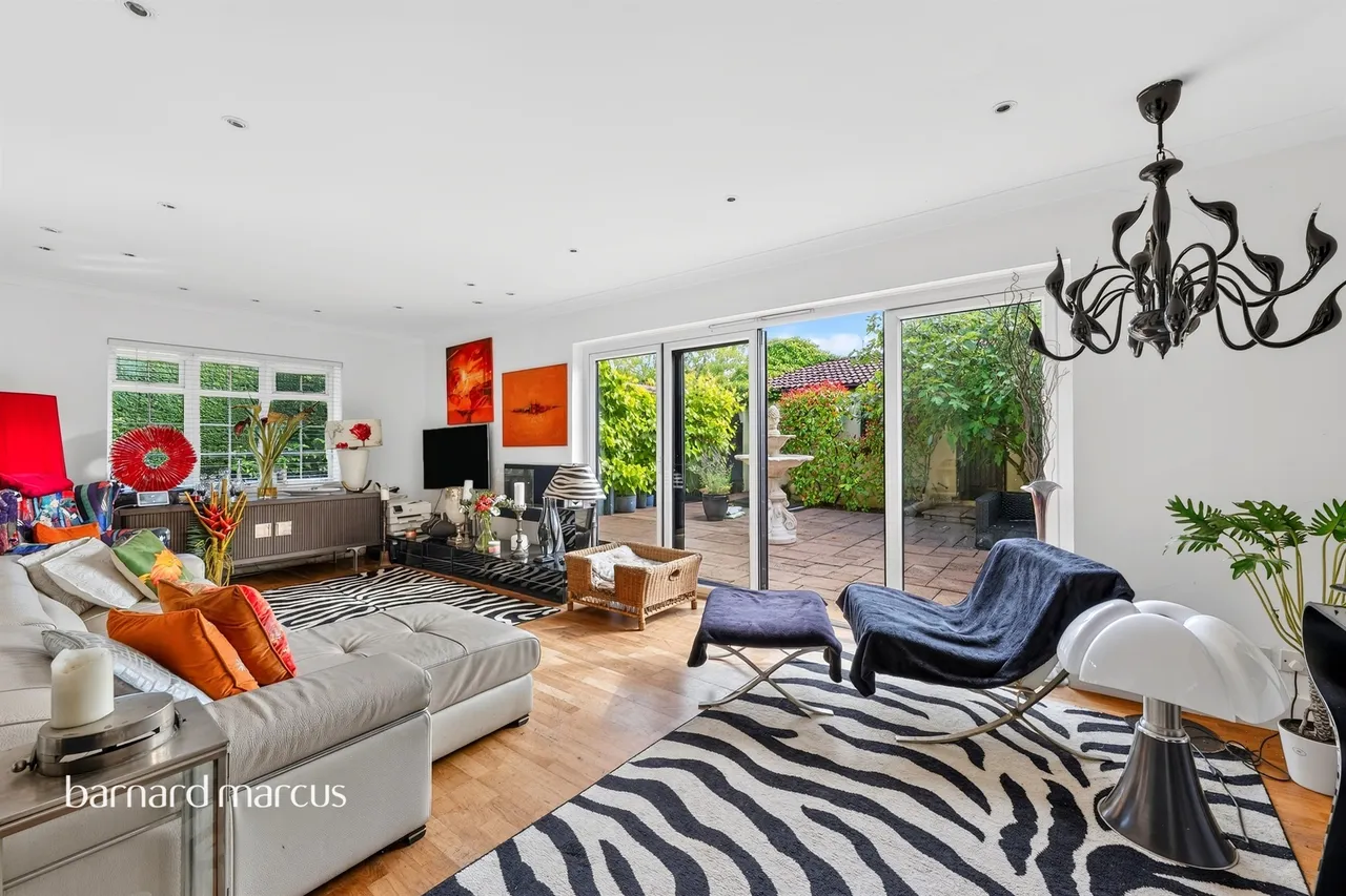 Blackthorne Road, Great Bookham, Leatherhead, photo 4