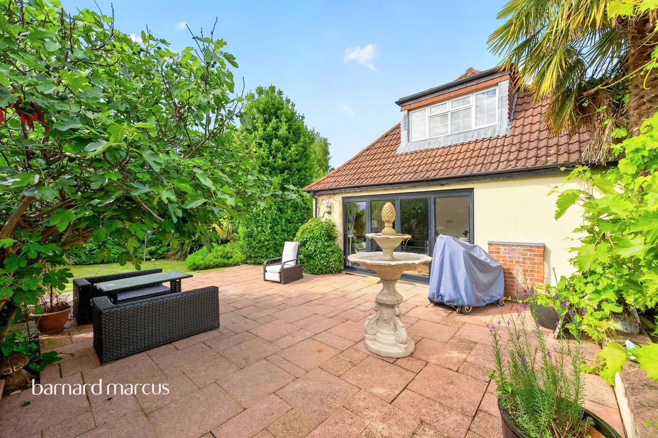 Blackthorne Road, Great Bookham, Leatherhead, photo 10