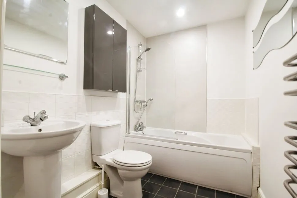 Royal Troon Drive, Wakefield, West Yorkshire, WF1, photo 7