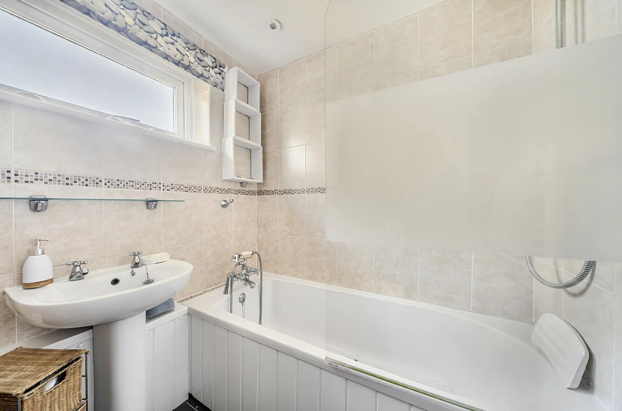 Guernsey Close, Southampton, SO16, photo 8