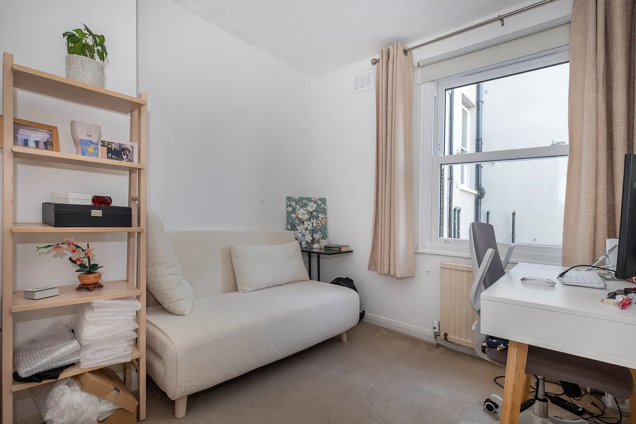 Sisters Avenue, London, SW11, photo 8