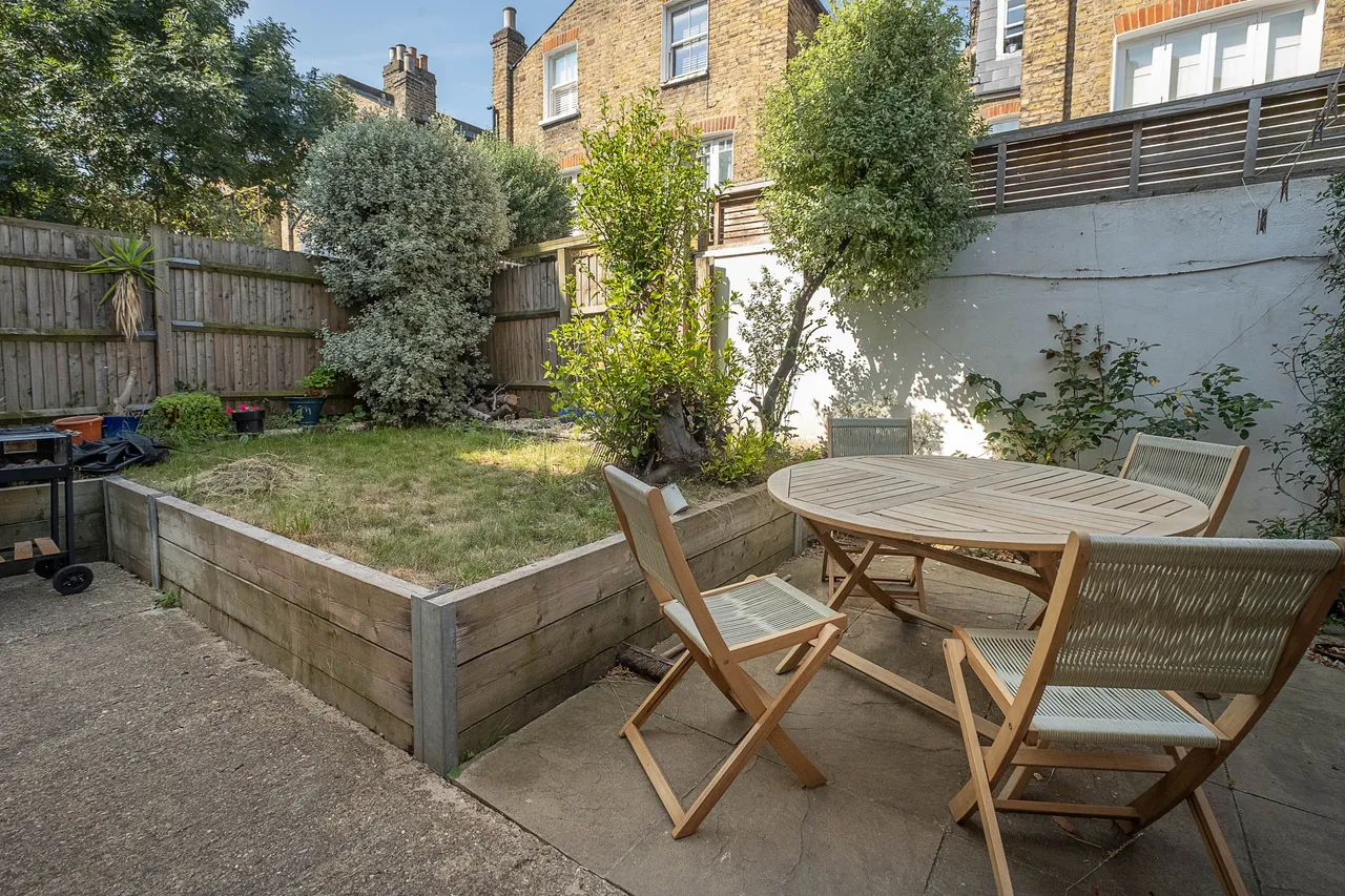 Sisters Avenue, London, SW11, photo 12