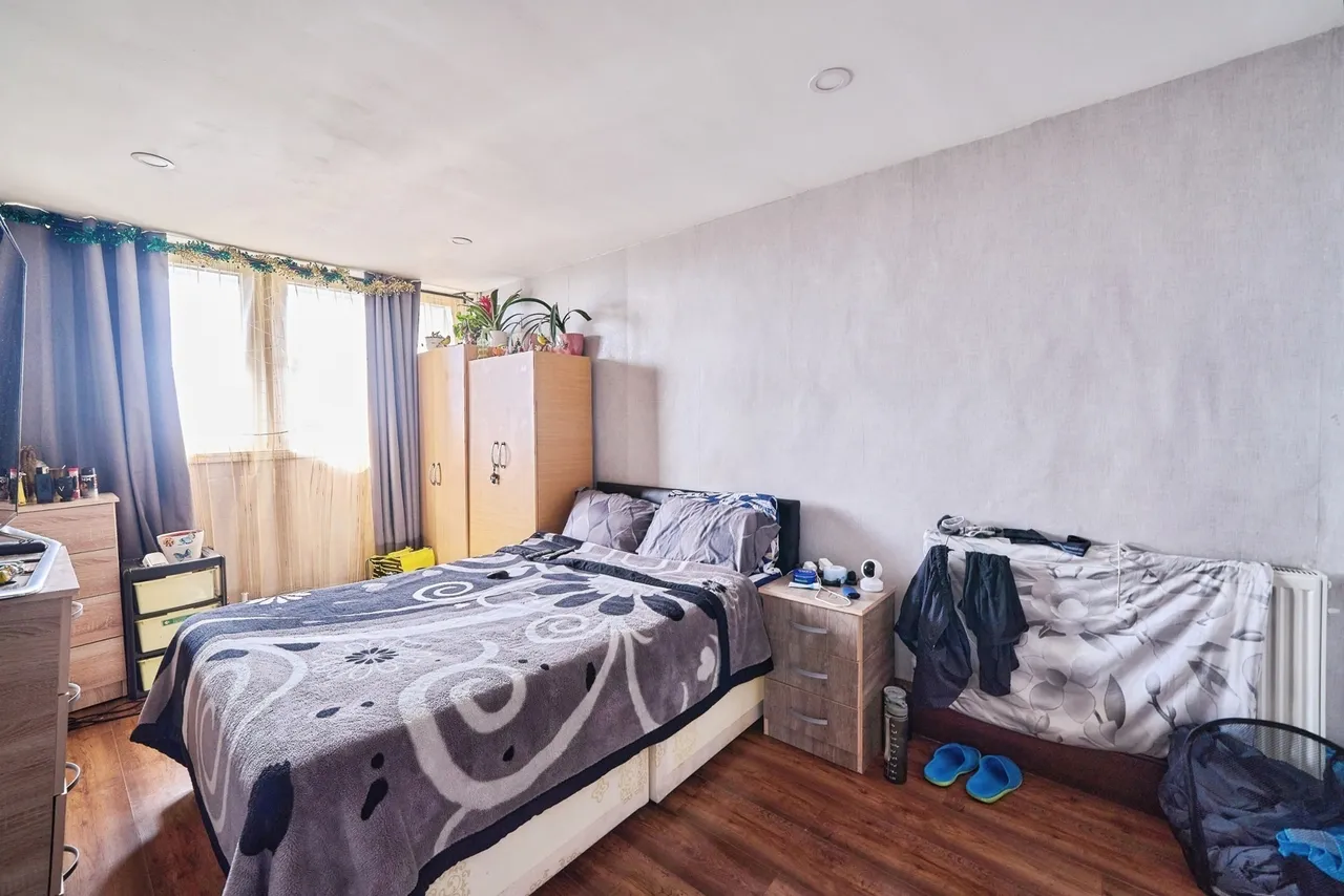 Montague Road, London, E11, photo 9