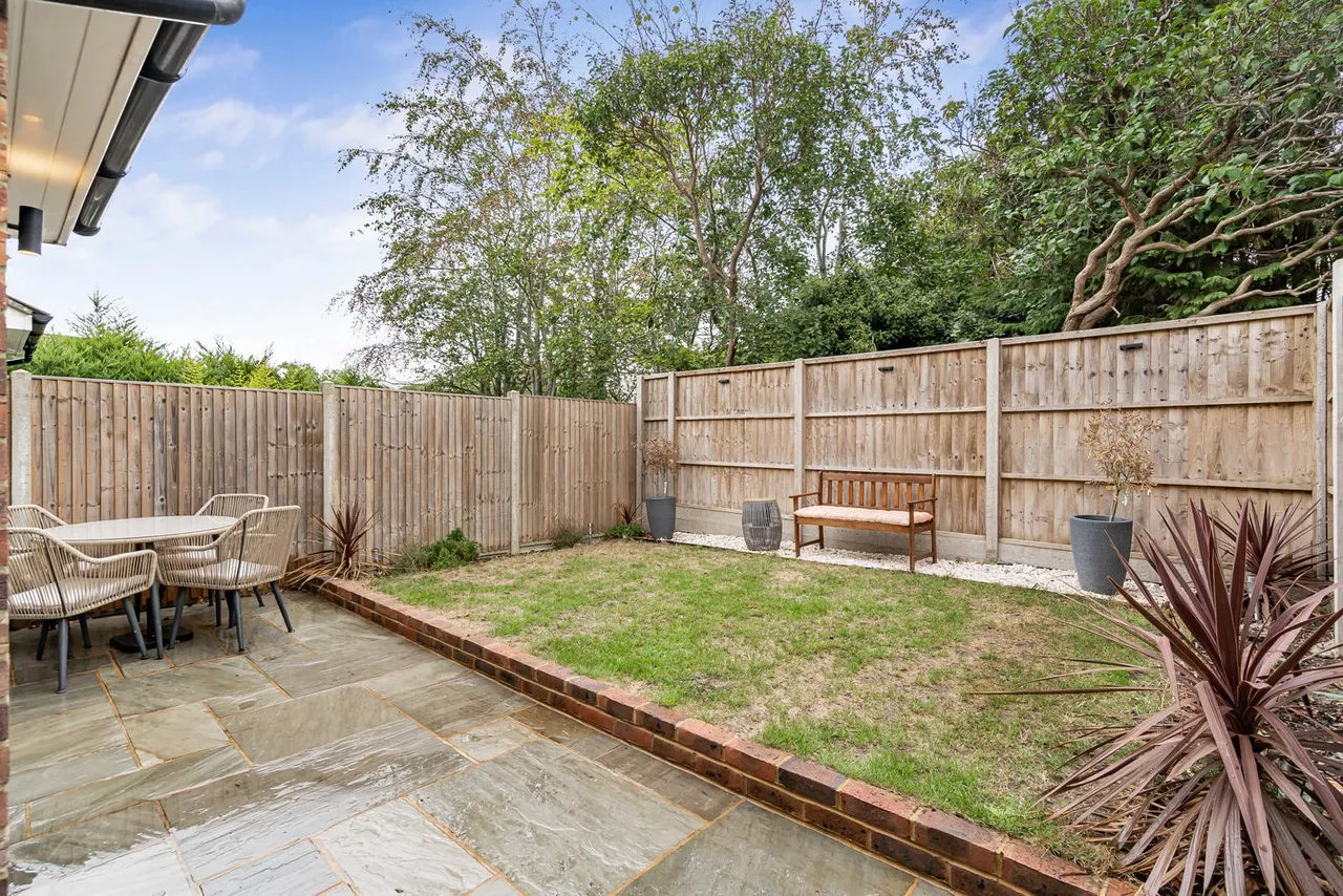 Collier Way, Guildford, GU4, photo 11