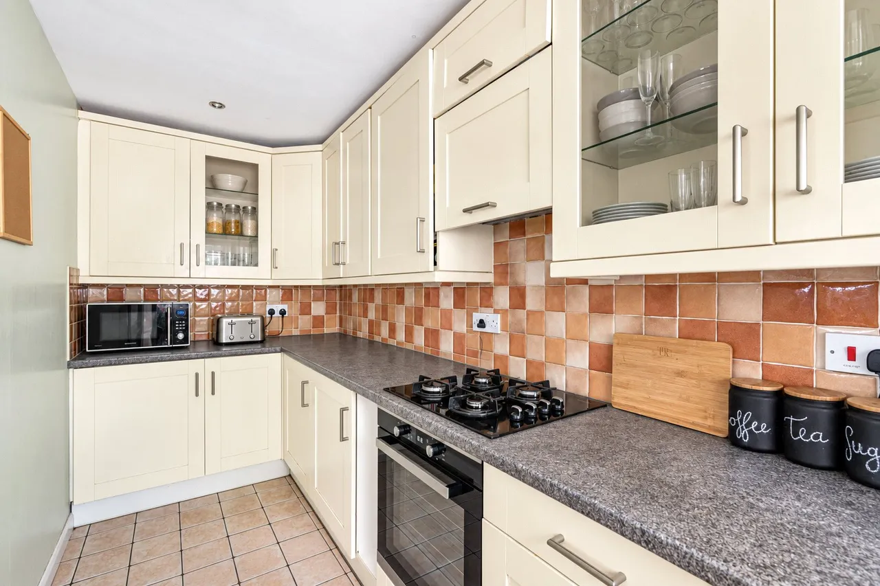 Collier Way, Guildford, GU4, photo 15