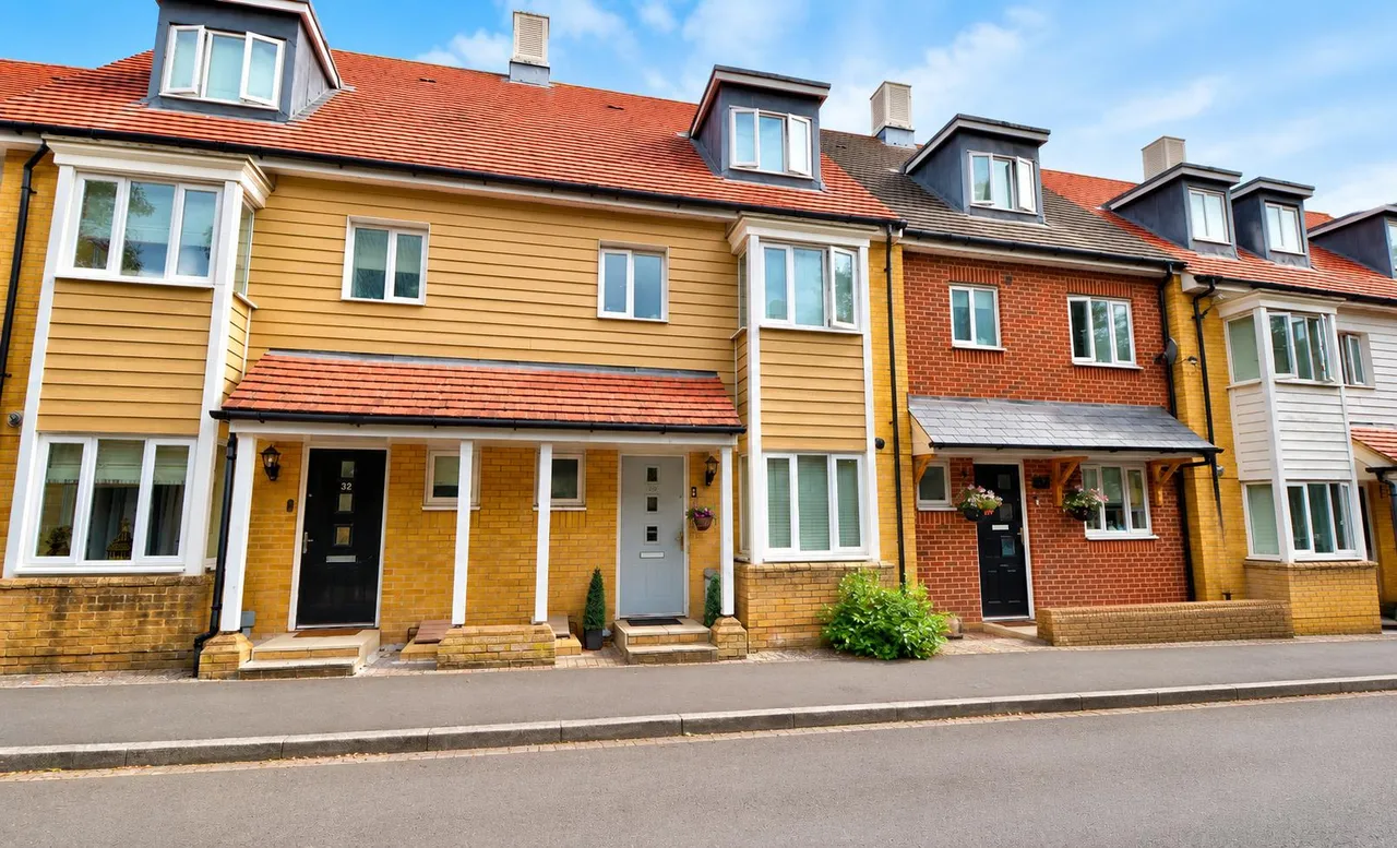 4 bed house for sale, Sir Henry Brackenbury Road, Ashford, TN23