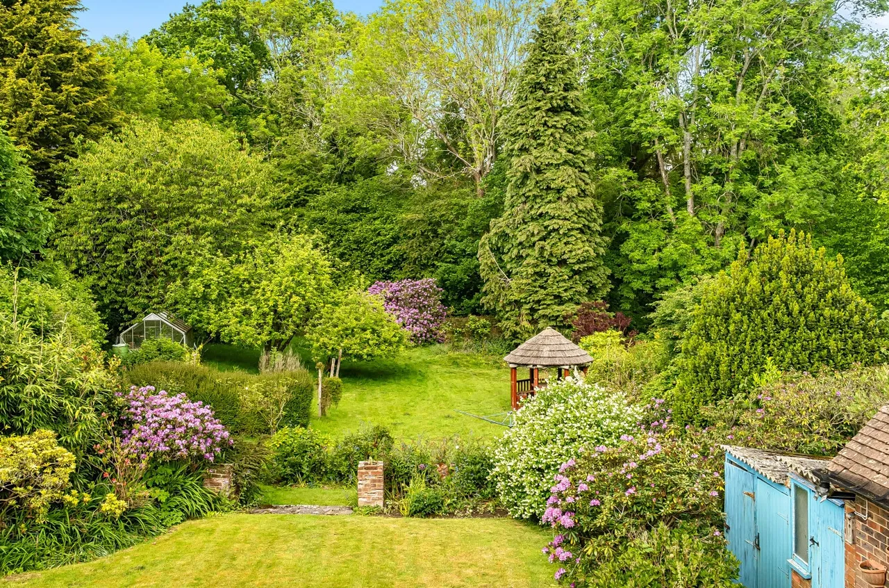 Brook Street, Cuckfield, RH17, photo 2