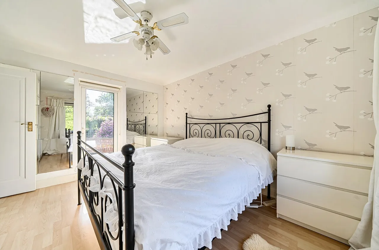 Brook Street, Cuckfield, RH17, photo 16
