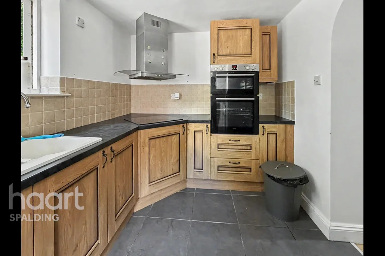 Park Road, Holbeach, PE12, photo 38