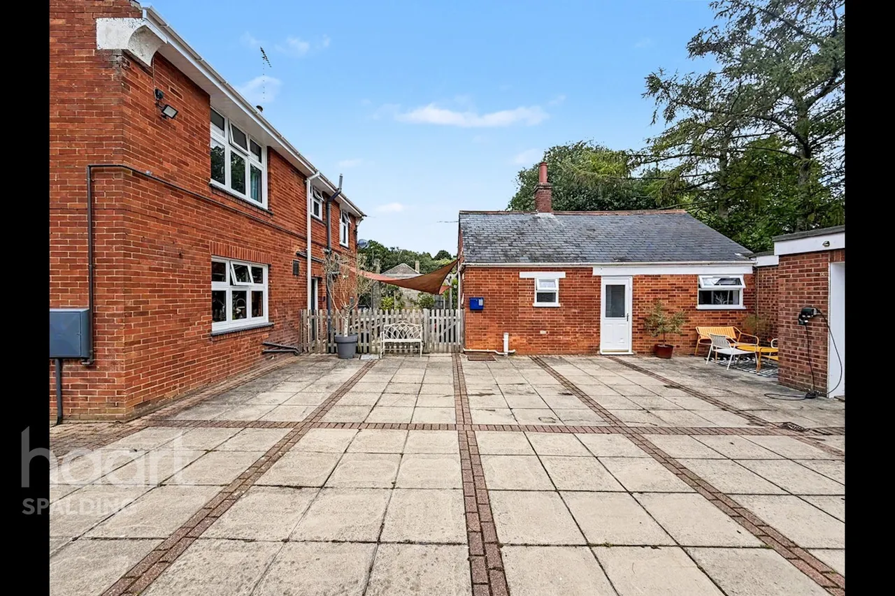 Park Road, Holbeach, PE12, photo 42