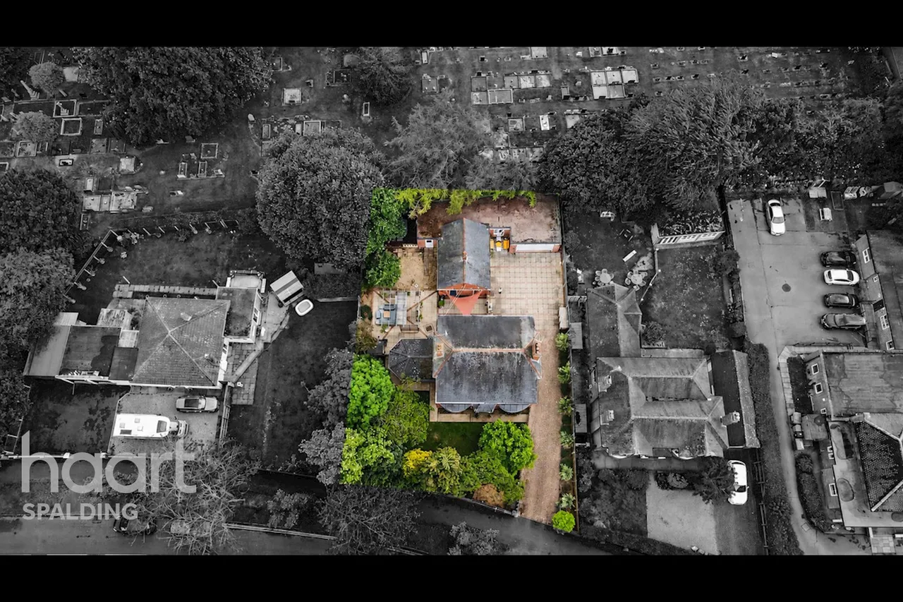 4 bed house for sale, Park Road, Holbeach, PE12