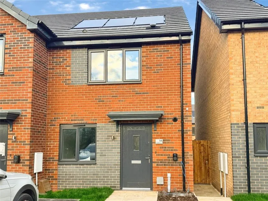 2 bed house for sale — Tundra Close, Doncaster, South Yorkshire, DN4