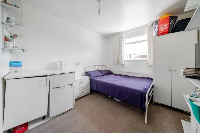 High Street, Langley, SL3, photo 16