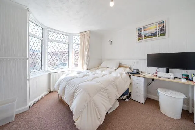 High Street, Langley, SL3, photo 13