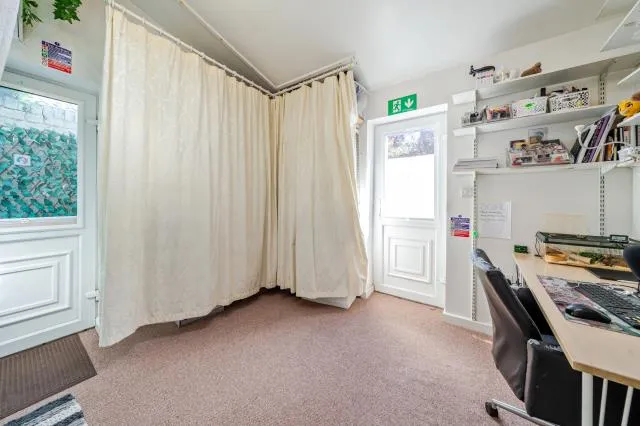 High Street, Langley, SL3, photo 8