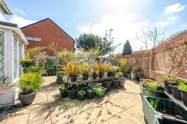 High Street, Langley, SL3, photo 21
