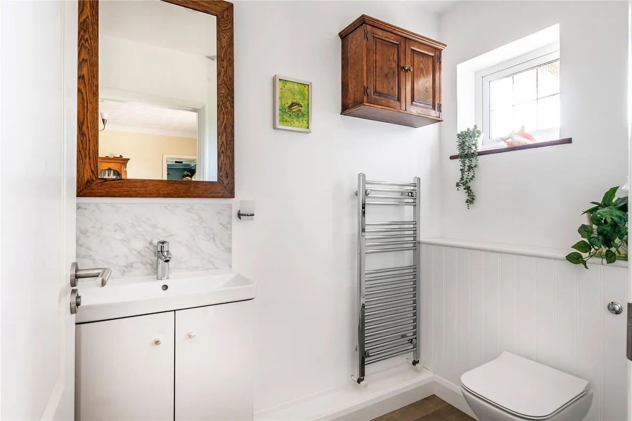 Dwelly Lane, Edenbridge, TN8, photo 14