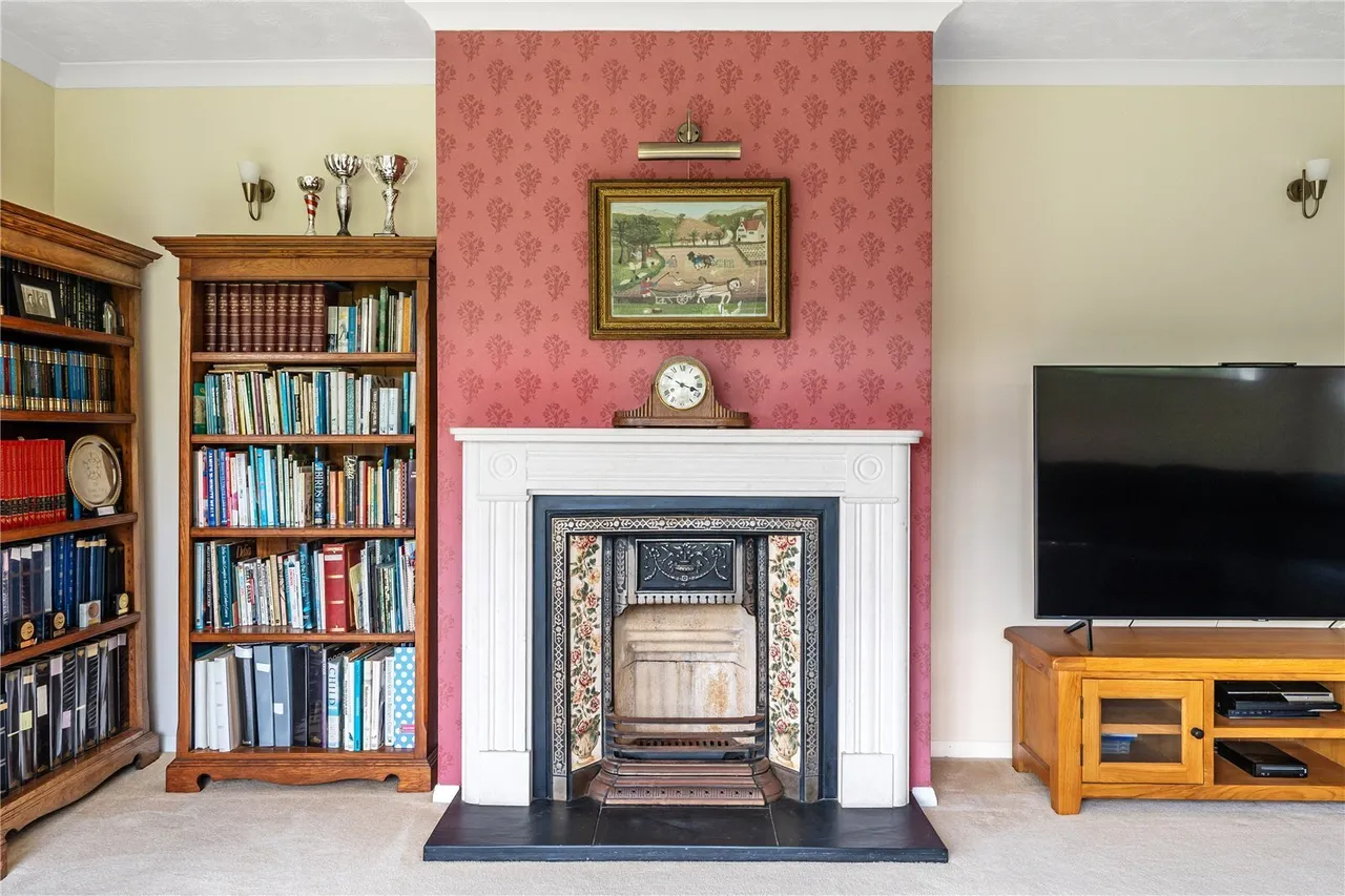 Dwelly Lane, Edenbridge, TN8, photo 5