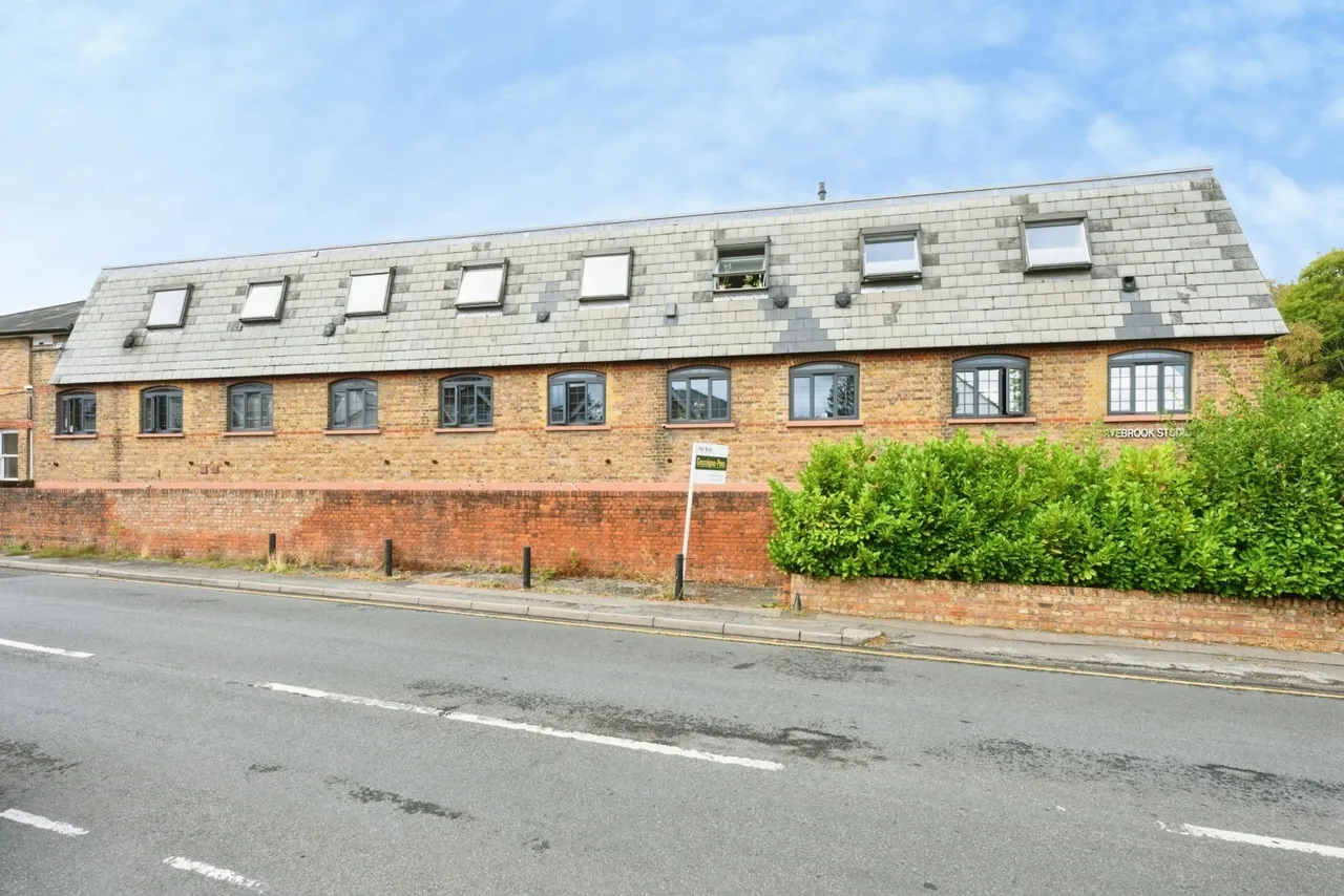 Woodcote Side, Epsom, KT18, photo 9