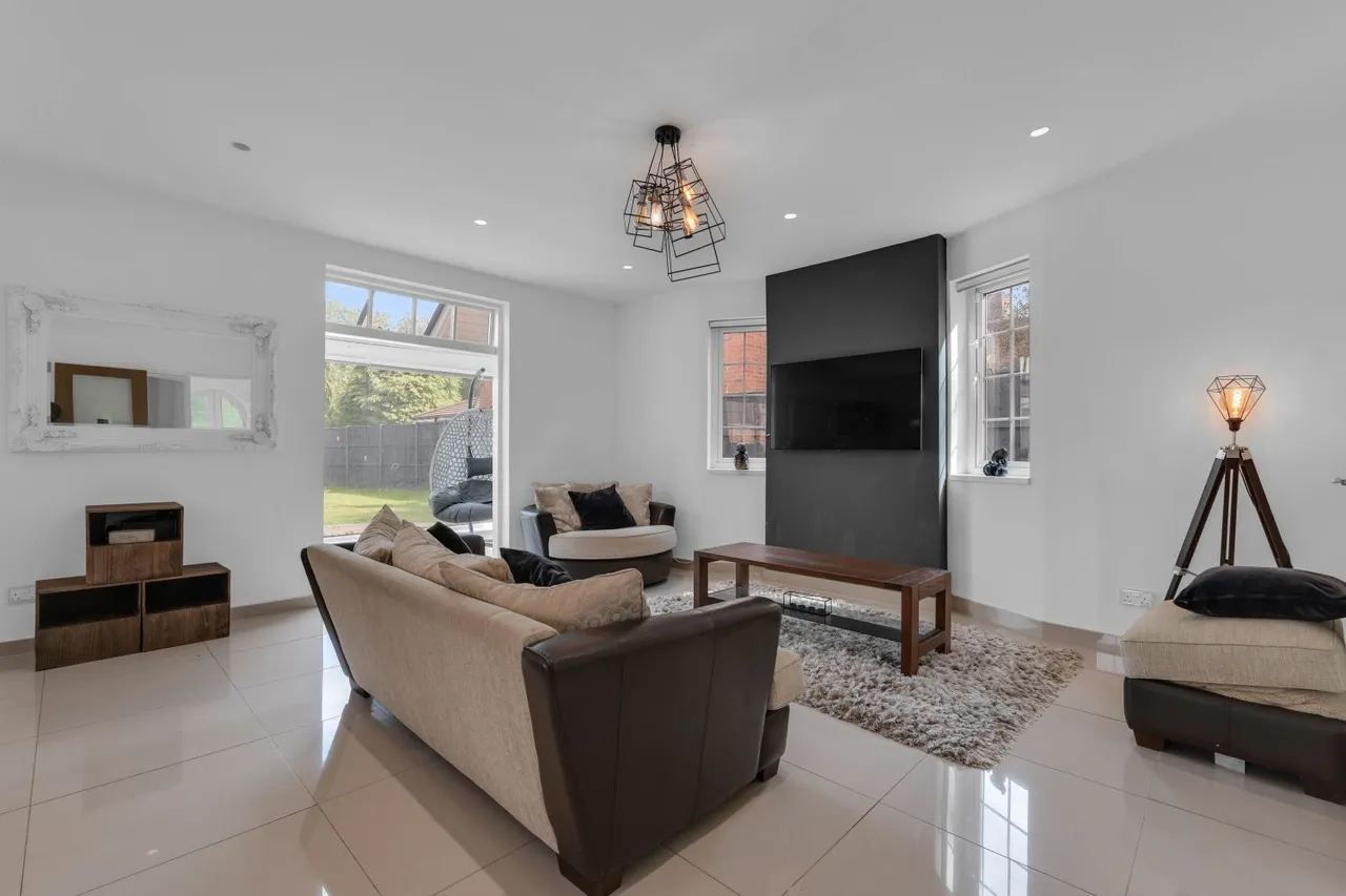 The Oval, Oadby, LE2, photo 9