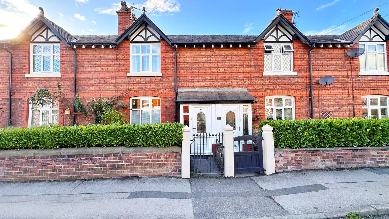 2 bed house for sale, Bulkeley Road, Stockport
