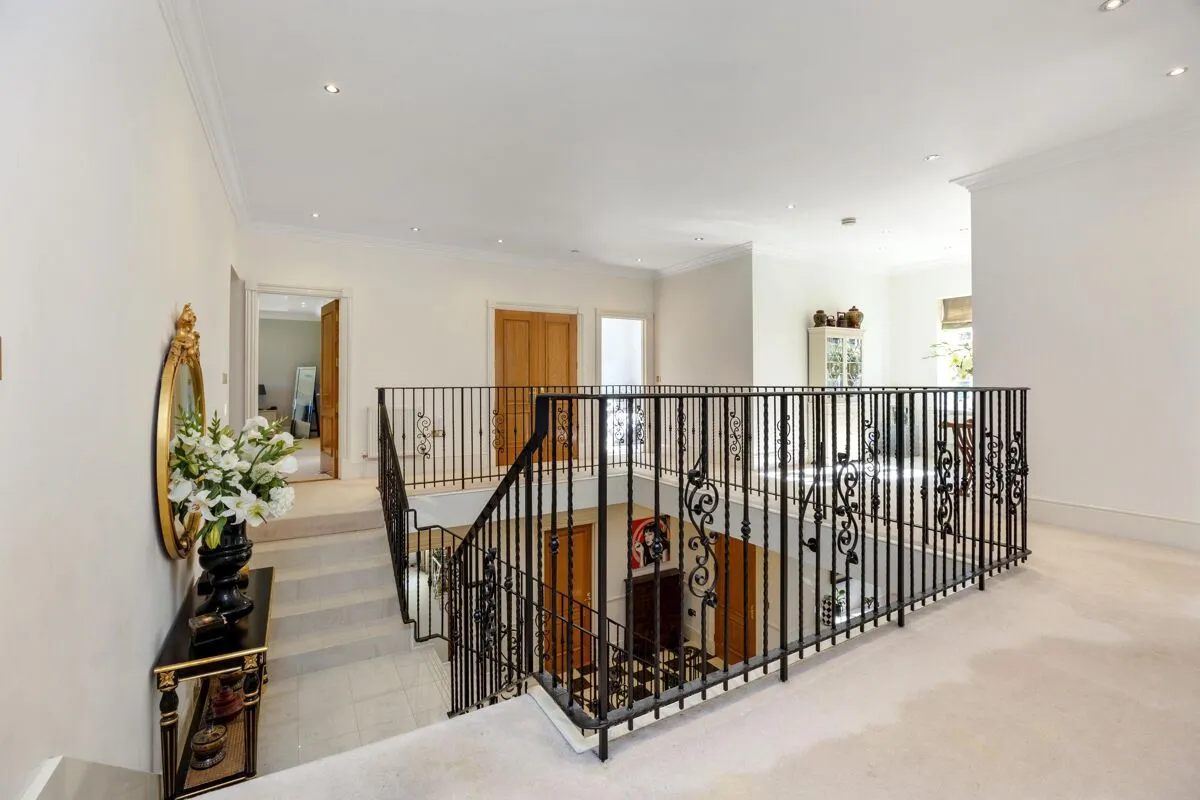 Pachesham Park, Leatherhead, KT22, photo 12