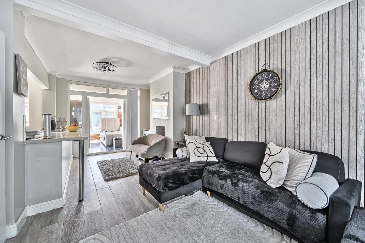 Parkdale Road, Sheldon, B26, photo 3