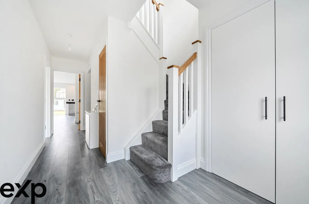 Norman Road, Hornchurch, RM11 1NB, photo 4