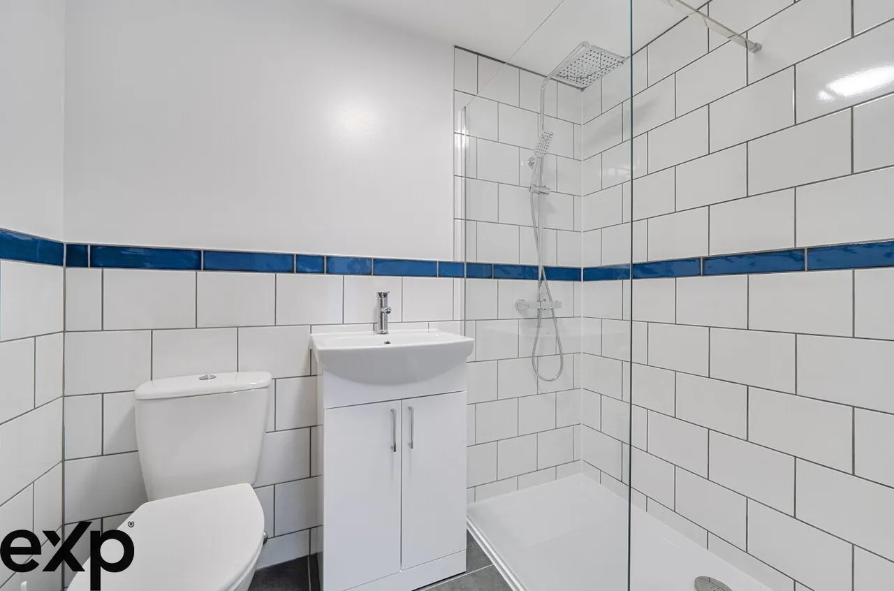 Norman Road, Hornchurch, RM11 1NB, photo 11