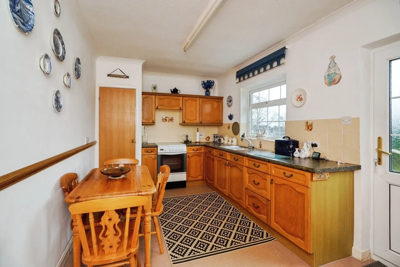 North Street, Pwllheli, LL53, photo 3