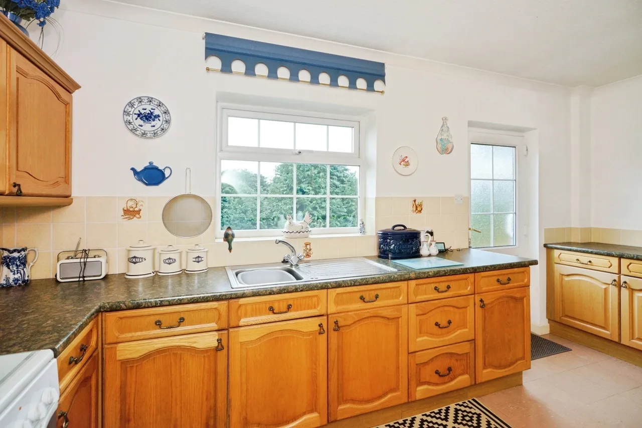North Street, Pwllheli, LL53, photo 6