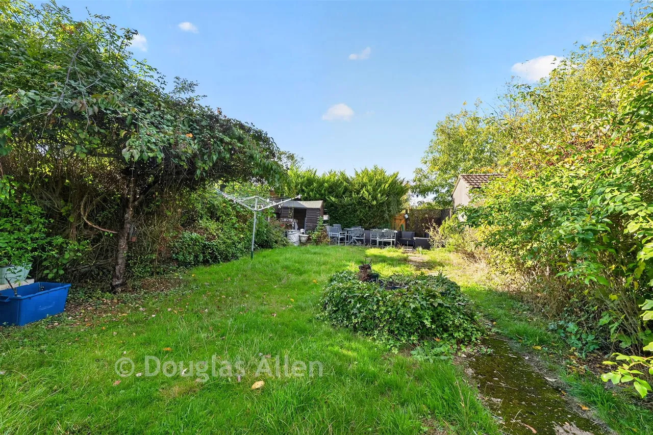 Bluemans, North Weald, CM16, photo 21