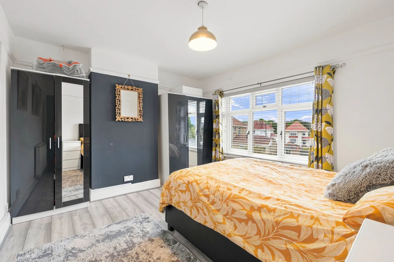 Woodland Avenue, West Cross, SA3, photo 17