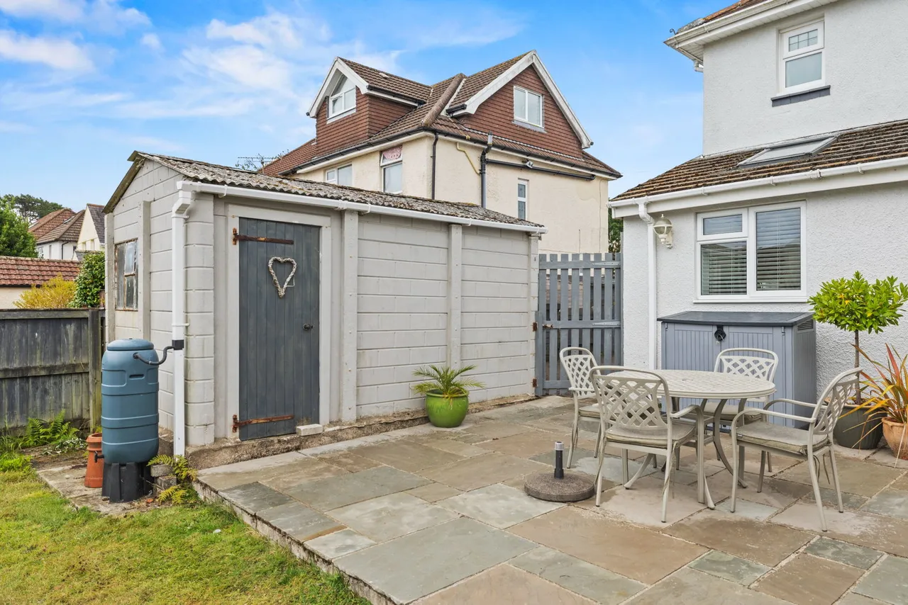 Woodland Avenue, West Cross, SA3, photo 23