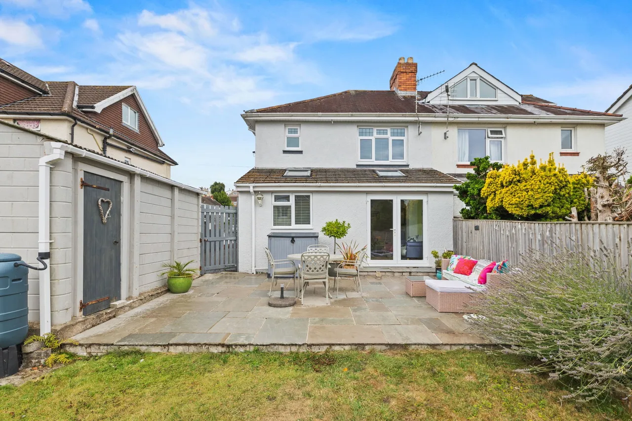 Woodland Avenue, West Cross, SA3, photo 24