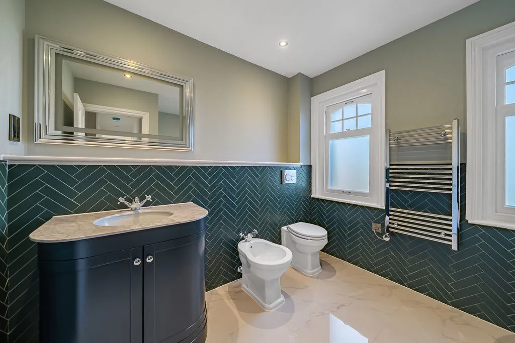 Beauchamp Road, East Molesey, KT8, photo 18