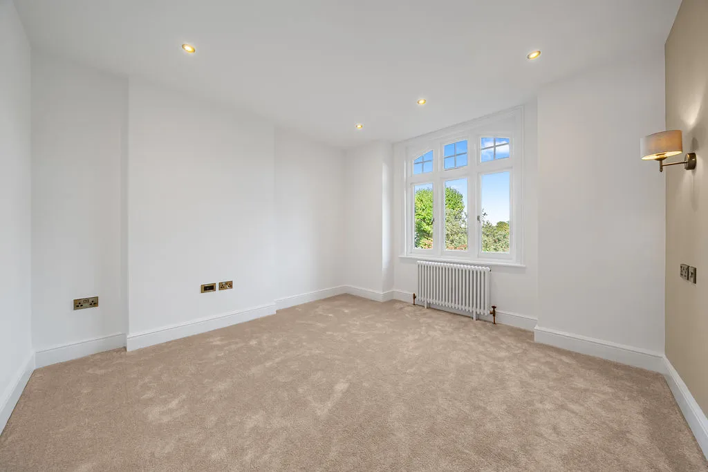 Beauchamp Road, East Molesey, KT8, photo 11