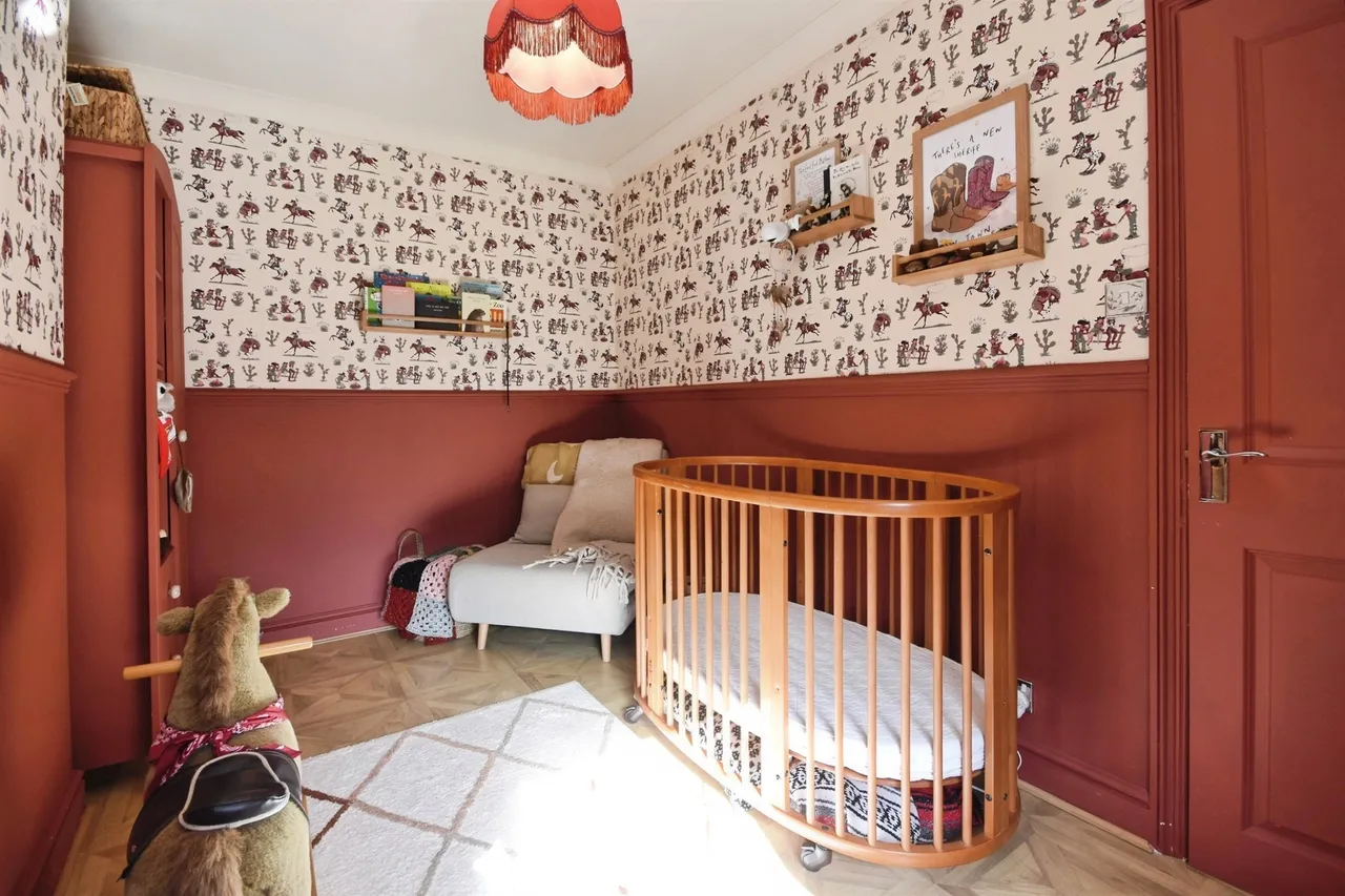 Chase Road, Brentwood, photo 8