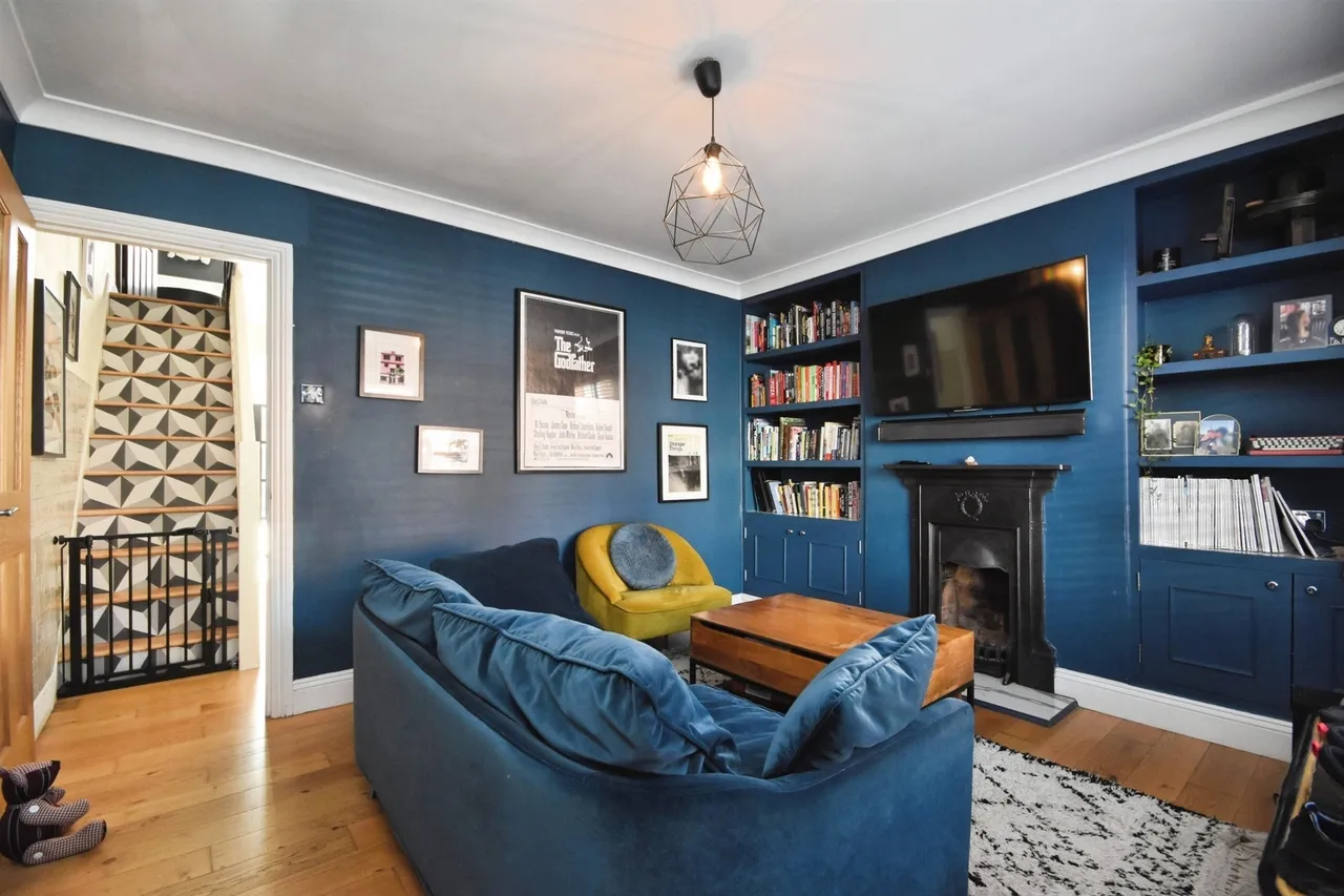 Chase Road, Brentwood, photo 5