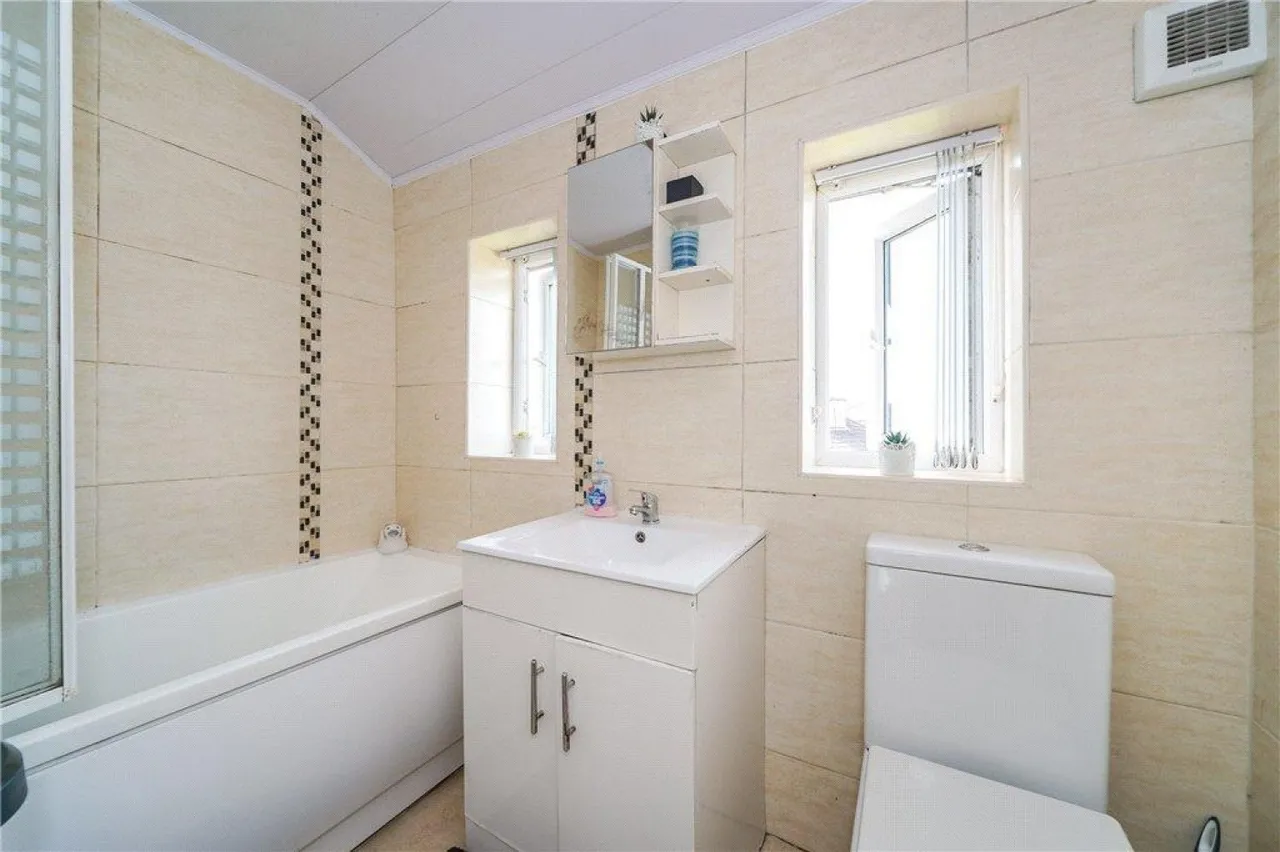 Poplar Grove, Harrogate, photo 11