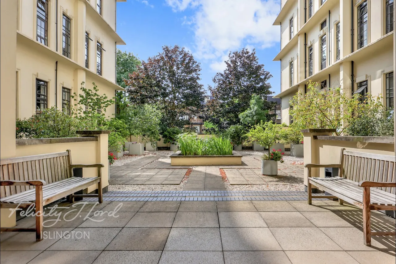 Manor Gardens, London, photo 46