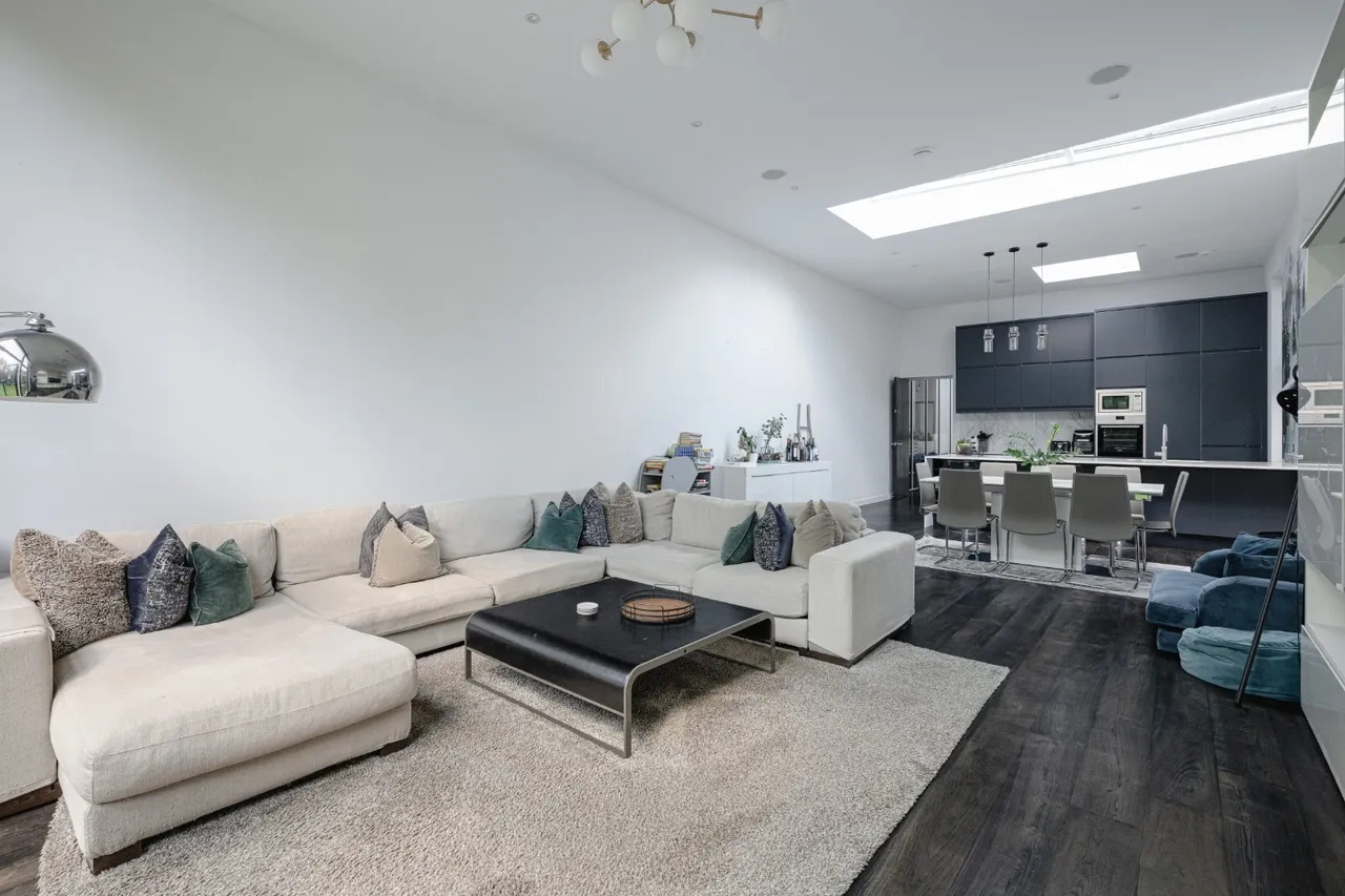 Ebury Mews, Highbury, N5, photo 3