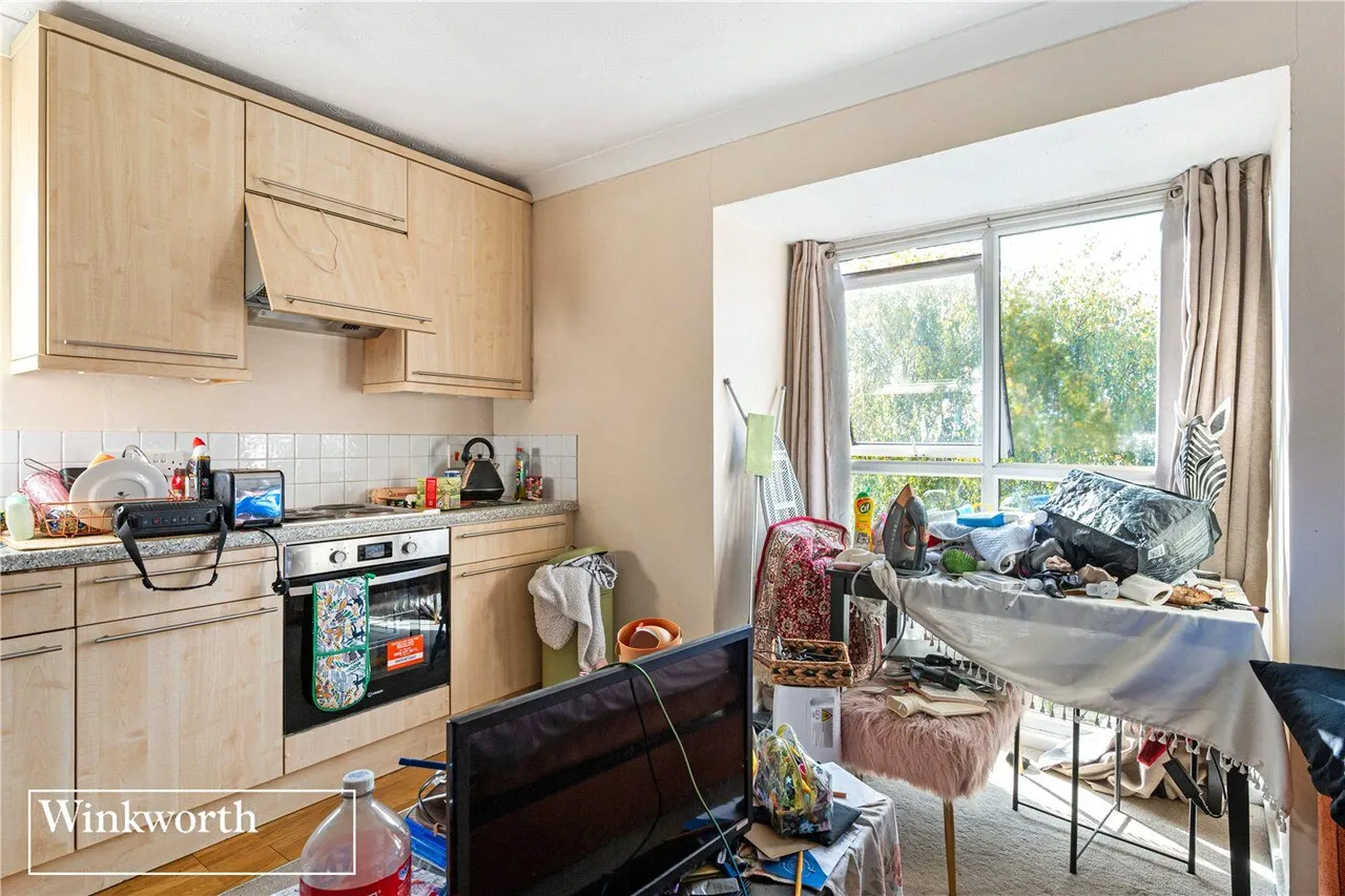 Staple Gardens, Winchester, SO23, photo 5