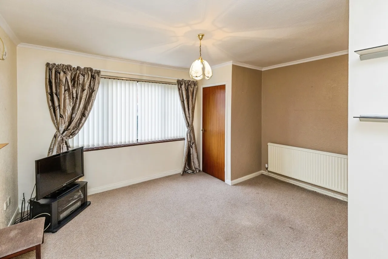Ffordd Madoc, Llay, LL12, photo 5