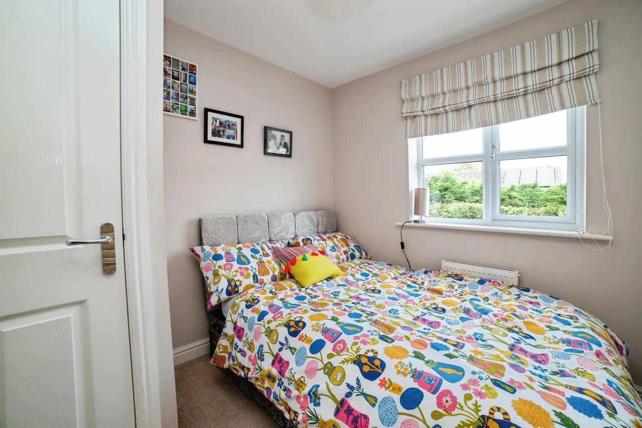 Ashton Close, Swanwick, DE55, photo 5